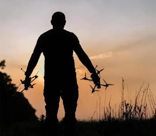 Україна отримає комплекти ПЗ для створення роїв БПЛА, керованих штучним інтелектом