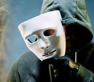 Збирали гроші “на фронт”, а витрачали на себе: в Україні засудили пару аферистів