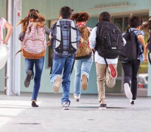 Навчальний рік в умовах війни: коли у школярів будуть канікули