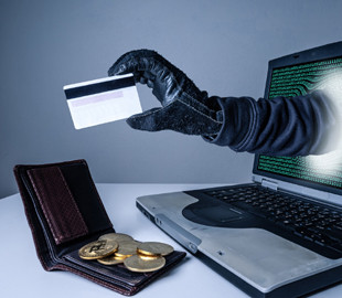 Тернополянку ошукали на 14 тисяч гривень: шахрай надіслав підроблену квитанцію