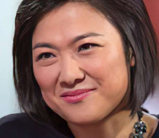 Найбагатша жінка Азії втратила половину своїх статків