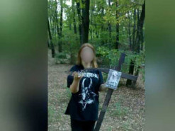 Школярі познущалися з кладовища домашніх улюбленців під Дніпром