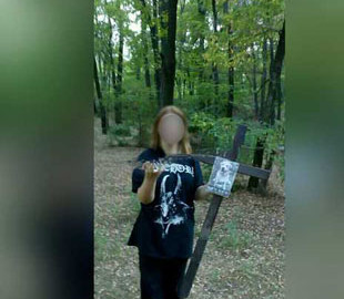 Школярі познущалися з кладовища домашніх улюбленців під Дніпром