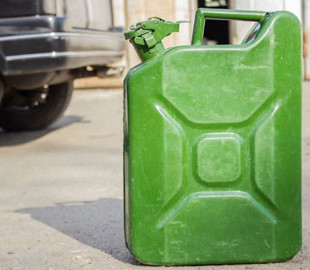 В Україні стрімко зріс попит на послуги доставки пального додому