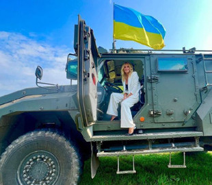 Ірина Федишин поїхала на передову та показала "трофейну" техніку