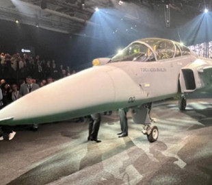 Шведи вперше показали новий винищувач Gripen F