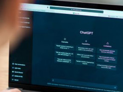 Користувачі скаржаться на зайві запитання від ChatGPT — що сталося