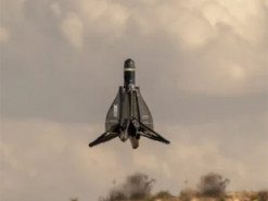 Знищують дешеві БпЛА: Пентагон замовив понад 500 дронів-перехоплювачів Roadrunner-M