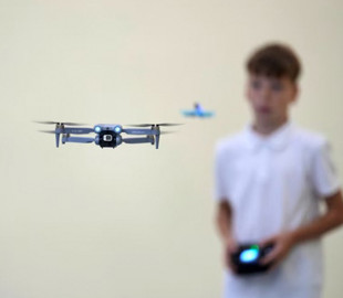 У Литві навчають дітей керувати дронами на кордоні з Росією