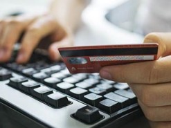 Жінка віддала 60 тисяч гривень за віртуальний трактор