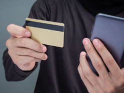 У жительки Чортківщини шахраї викрали 100 тисяч гривень