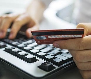 Жінка віддала 60 тисяч гривень за віртуальний трактор