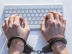 Путин подписал закон об изоляции российского Интернета