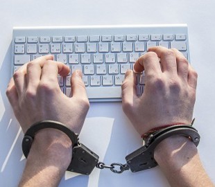 Путин подписал закон об изоляции российского Интернета