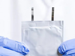 Безпечна альтернатива літію. У США створили цинк-іонний акумулятор на водній основі