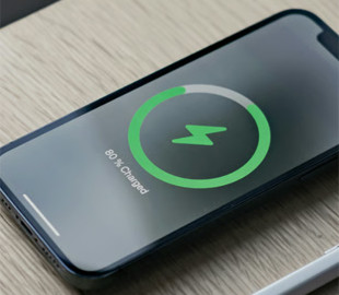 Бездротова зарядка — 7 причин, чому зручність виявилася міфом