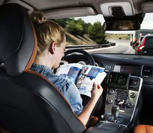 Эксперты рассказали, когда автопилот массово приживется в автомобилях