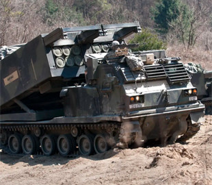 Розкриті технічні характеристики нової американської реактивної системи залпового вогню M270A2 MLRS