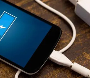 Чому телефон втрачає заряд за ніч, навіть якщо ним не користуватися