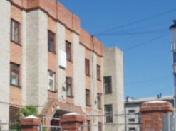 У Росії жінка намагалась спалити військкомат за допомогою "коктейлів Молотова"