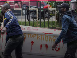 RSF закликала поліцію Кенії розслідувати жорстокі напади на журналістів під час протестів у країні