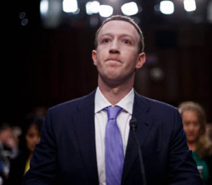 Цукерберг признал, что Facebook не может помешать российскому вмешательству в выборы