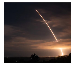 США здійснили тестовий запуск міжконтинентальної балістичної ракети без ядерного заряду