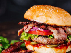 4 причини, чому деякі люди багато їдять, але ніколи не товстіють