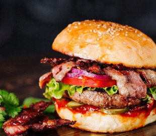 4 причини, чому деякі люди багато їдять, але ніколи не товстіють