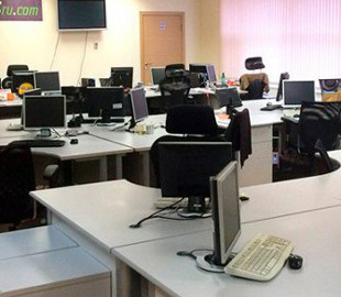 Російське видання NEWSru.com закрилося через політичну ситуацію в РФ