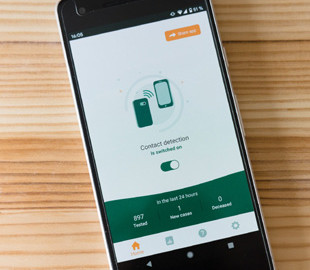Приложение для отслеживания COVID-19 в Великобритании предотвратило 300-600 тыс. заражений