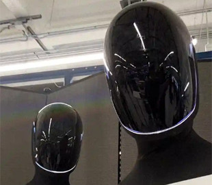 Tesla призупиняє виробництво роботів Optimus через проблеми з перегрівом і батареєю