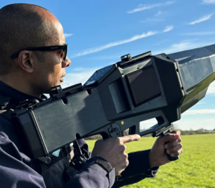 Біля військової бази в Естонії збили невідомий дрон