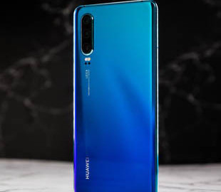 Huawei P30 получил обновление, значительно улучшающее экран