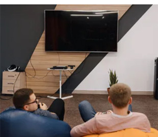 Не лише для флешки: для чого потрібен USB-порт на телевізорі