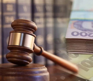 В Україні судитимуть двох чоловіків за шахрайську схему з “зеленою” енергетикою