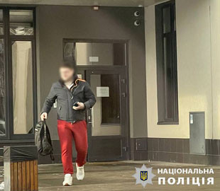 Повідомлено про підозру чоловіку, який ошукав роботодавця на суму понад ₴800 тисяч