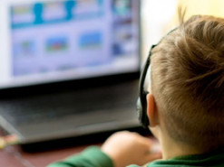 Навчальний рік 2022/2023 в Україні: де школи працюватимуть онлайн