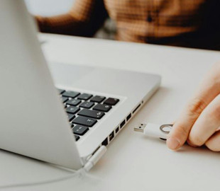 Не поспішайте викидати. 10 несподіваних способів використання USB-флешки, про які мало хто знає