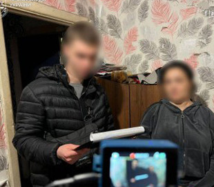 У Конотопі судитимуть жінку, яка встановила вебкамеру поблизу військового об’єкта та передавала дані ворогу
