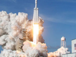 SpaceX запустить ракету з 60 супутниками для роздачі інтернету