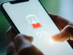 Названо 4 звички, які швидко розряджають батарею смартфона