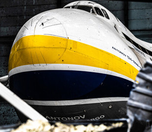 Американский музыкант опубликовал клип, снятый на разрушенном аэродроме Гостомеля