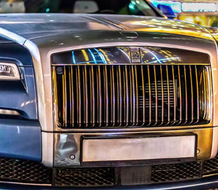 Rolls-Royce полностью перейдет на электромобили к 2030 году