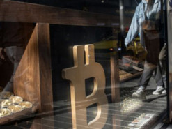 Криптовибух: чому шалено росте біткоїн і до чого тут Трамп