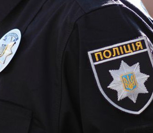 У Києві правоохоронці вилучили у двох кур’єрів наркотики на мільйон гривень