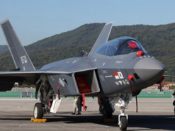 Південна Корея підпише контракт на виробництво 20 новітніх винищувачів KF-21