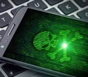 ЗМІ: Телефон глави МЗС Франції зламали