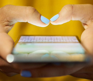 Исследование: смартфоны не вредят психике детей