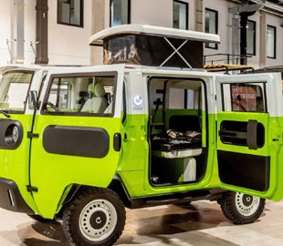 Немецкий производитель электроскутеров построил «электродом на колесах»